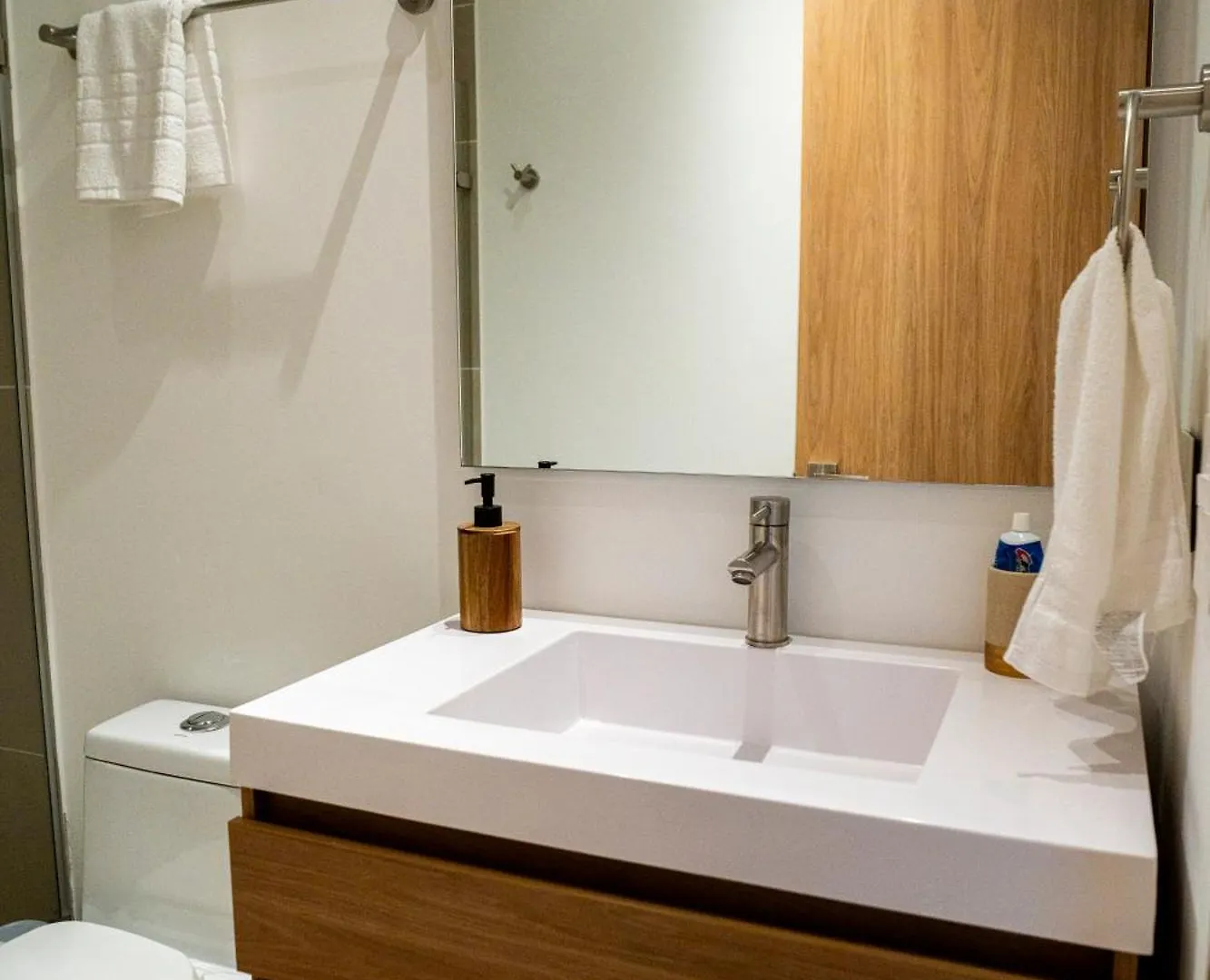 Lujoso Apartamento Baia Kristal Cartagena